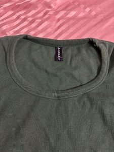 Green Long Sleeve Crop Top