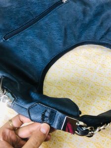 Stylish Leather Handbag