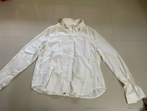 Elegant White flowy Shirt