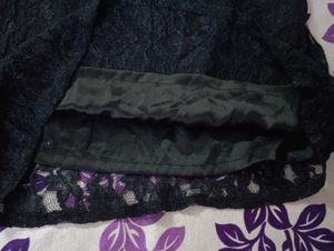 Globus Elegant Black Lace Dress
