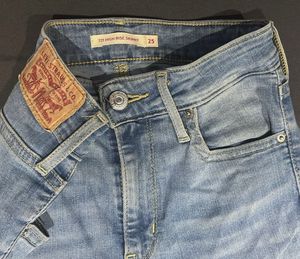 Levi's 721 High Rise Skinny Jeans - Size 25