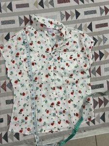 Pretty Cute Floral Shirt😍