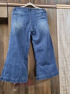 Flaired Fit Stretchable Jeans From Dressberry