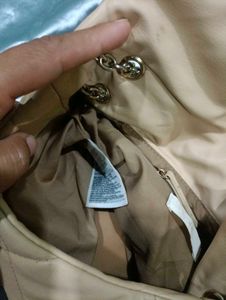 H&amp;M Elegant Quilted Handbag