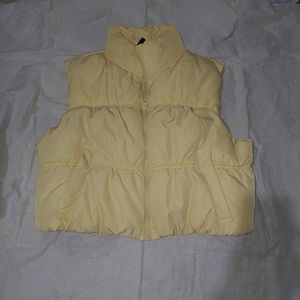 H&amp;M Half Puffer Jacket