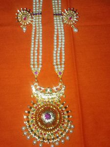 Long Moti Haar