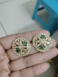 Green Studs