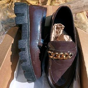 Chunky Chain Loafers