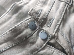Light Wash Jeans