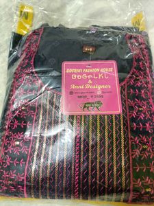 GoSriki New With Tag Kurta Dupata Set