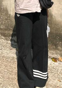 Adidas Neucladsics Track Pants