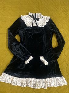 Black Velvet Lace Dress bust 32