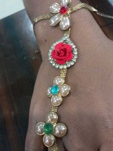 Vintage Floral Beaded Bracelet