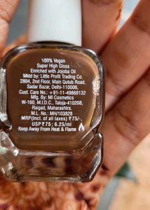 Nail Polish Set ( 1 Free )