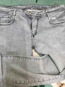 Bifold Gray Wash Jeans
