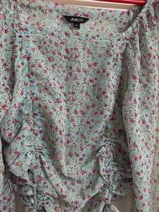 Floral Print Long Sleeve Top