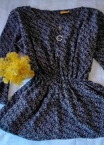 Diligent Women&#39;s Top