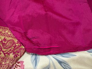 Magenta Banarasi Silk Saree (blouse 42in)