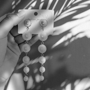 Elegant Cascading Pearl Drop Earrings