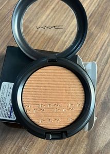 MAC HIGHLIGHTER