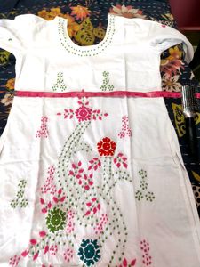 White Beautiful Cotton With Wonderfull Kadha