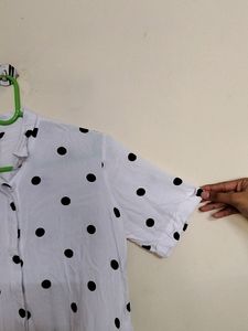 Polka Dotted Shirt 🤍 🖤