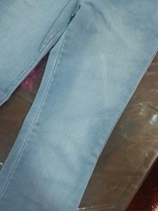 Chic Top &amp; Jeans Outfit