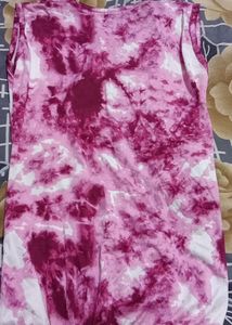 Sleevless Elegant Top