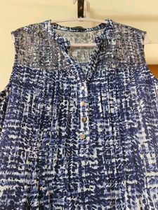 Sleeveless Top Women’s PS Blue &amp; White with Lace