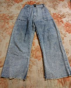 Wide Leg Acid Wash Jeans 💙