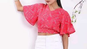 Pink Geometric Printed V Neck Flared Sleeves Crop