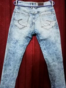 IZOD Branded Acid washed Jeans