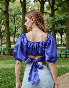 elegent square neck puff sleves top