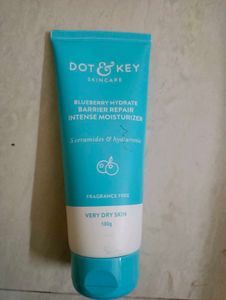 Dot &amp; Key Moisturizer