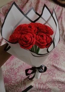 Handmade Crochet Bouquet (10 Roses)