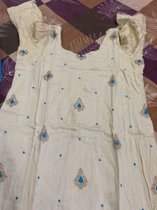 Salwar suit
