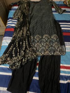 party Wear Churidar Set