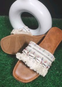 Embroidery woman sliders