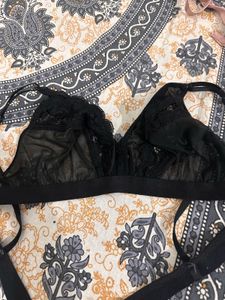 Black Lace Designer Bra, Bust- 34 B