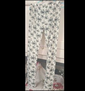 ZOLA Extremely Comfy Floral Print Leggings