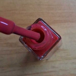 ELLICIA Silk Nail Lacquer