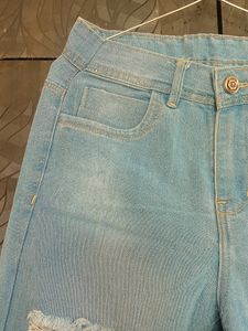 Blue Boyfriend&#39;s Jeans