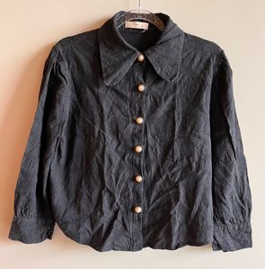 Pretty Formal Shirt with Pearl Buttons