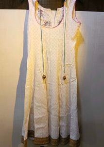 Embroidered White Kurti
