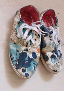 Women&#39;s Casual Shoe