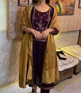 Elegant Purple & Gold Pant Kameez