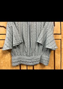 Bell sleeves top