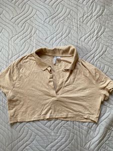 H&amp;M Crop Tee
