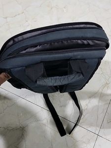 Targus stylish Black Backpack with 6 compartments