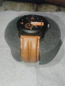 Leather With Black Frame Men Rist Watch